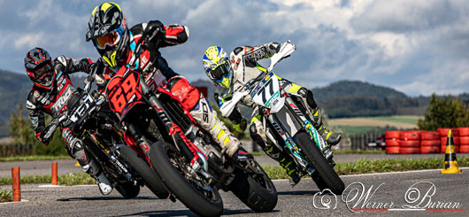 Supermoto Finallauf am Wachauring Melk/Niederösterreich 