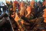 Fallen lassen, genießen, schreien, kreischen - Udomania