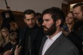 Filmszene vorne Hauptdarsteller Friedrich Bochröder