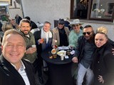 VIP-Gäste in bester Stimmung.