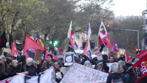 Bordeaux 14 mars 2026 . Pour ces manifestant la police tue , mais les protègent pour manifester contre eux !